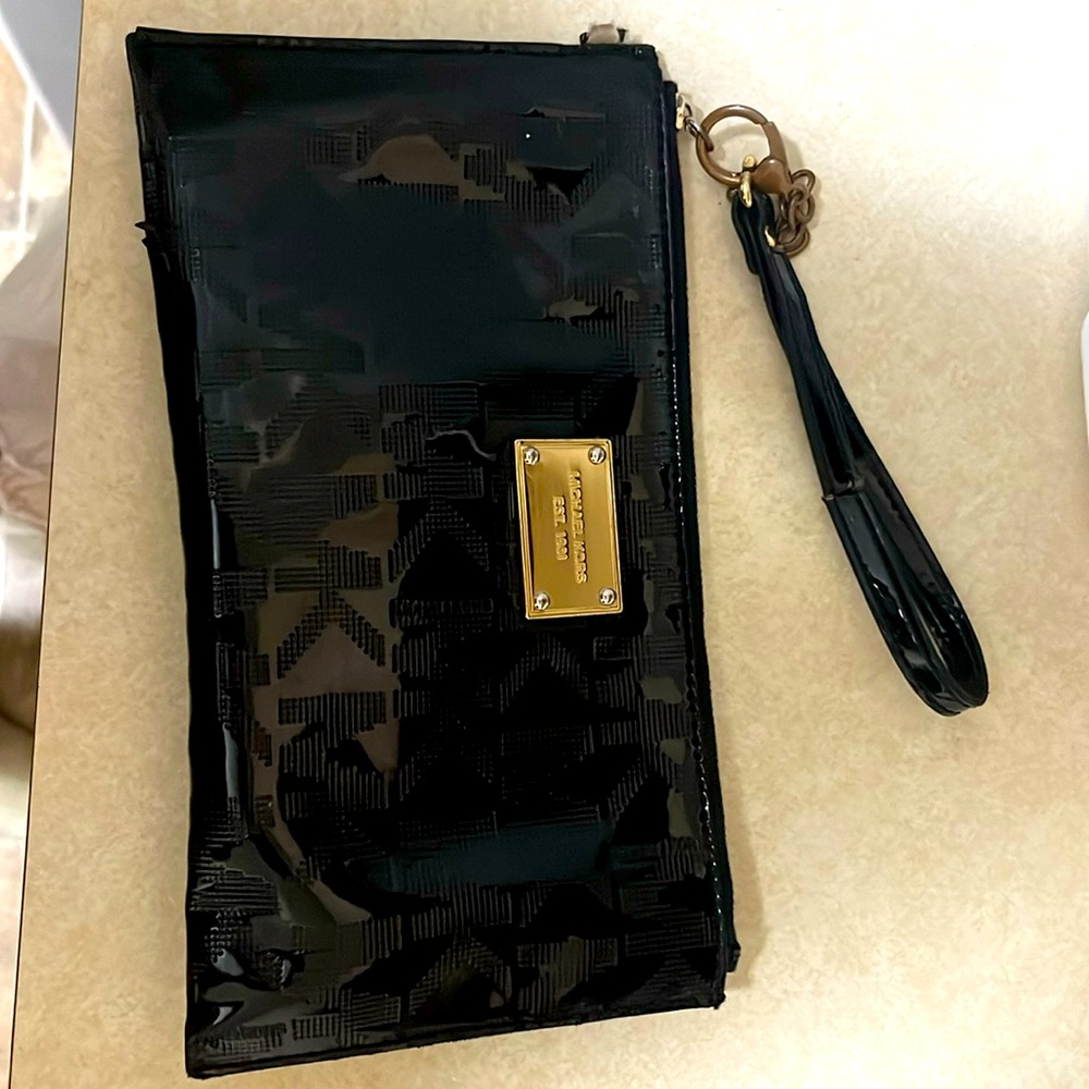 🎚️MK BLACK LARGE WOMENS WRISTLET🎚️